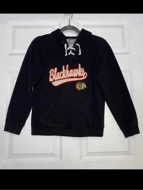 Old Time Hockey NHL Black Blackhawks Applique Hooded Sweatshirt Size Medium